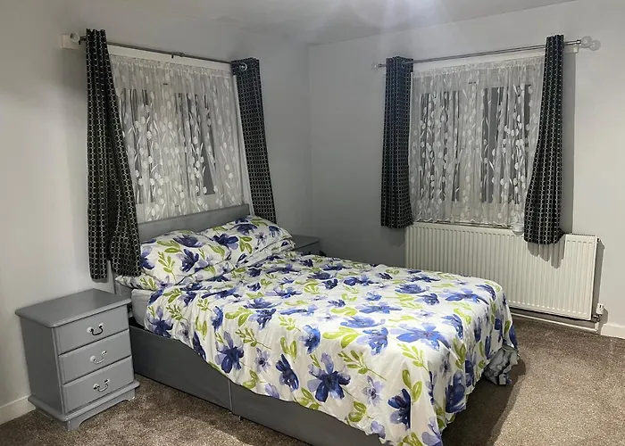 Cosy 2 Bedroom Flat
