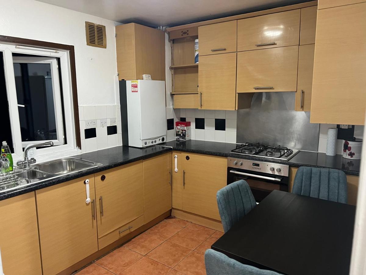 Apartment Cosy 2 Bedroom Flat *