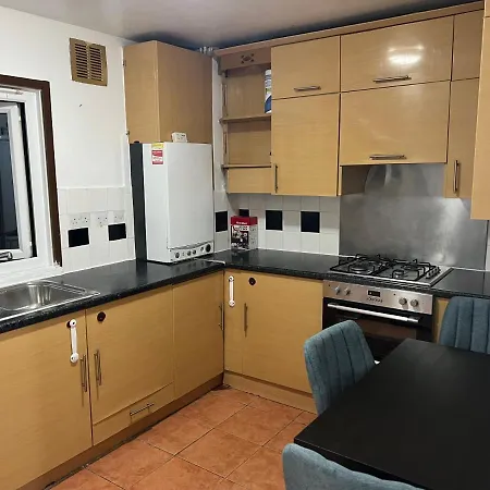 Cosy 2 Bedroom Flat London Exterior photo