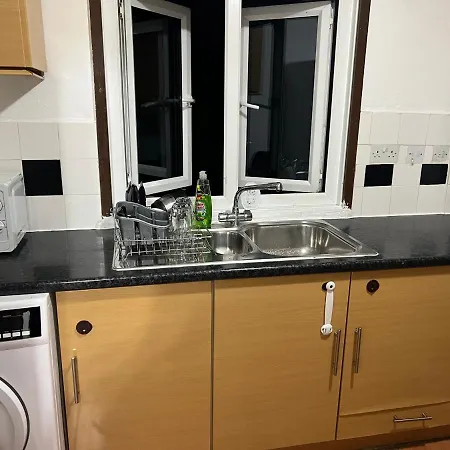 Cosy 2 Bedroom Flat London Exterior photo